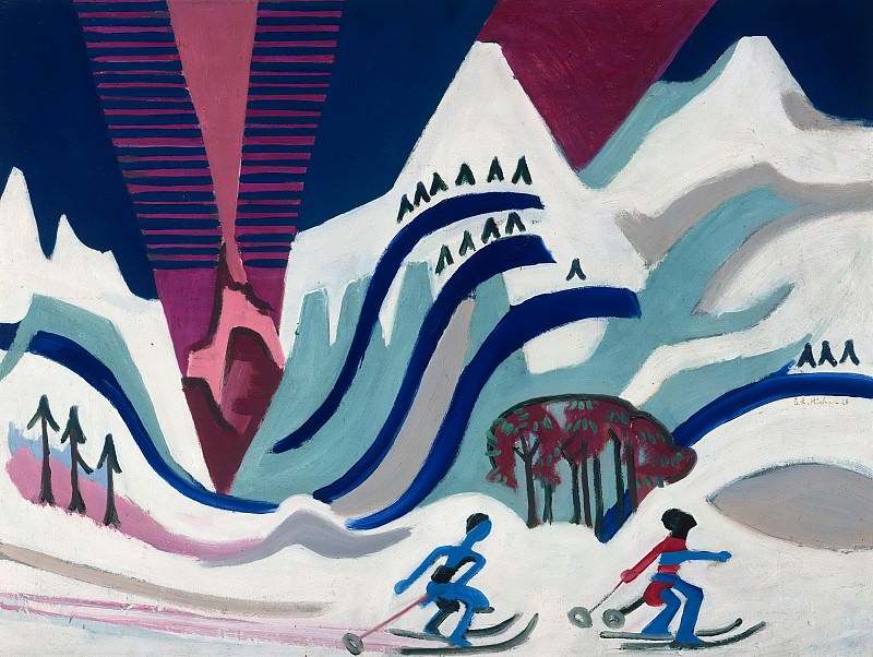 Снежные горы с лыжниками