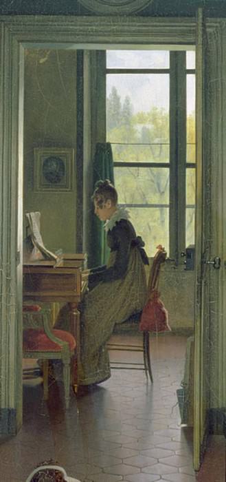 Интерьер столовой, женщина играет на пианино в соседней комнате. Мартин Дроллинг