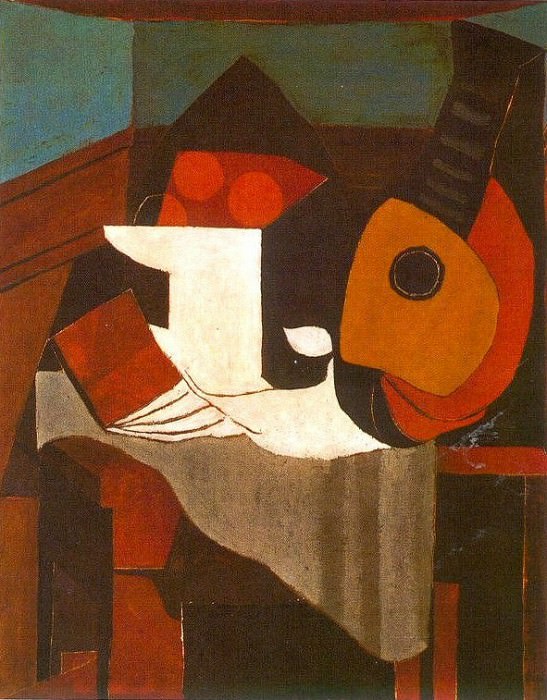 1924 Livre, compotier et mandoline. Pablo Picasso (1881-1973) Period of creation: 1919-1930